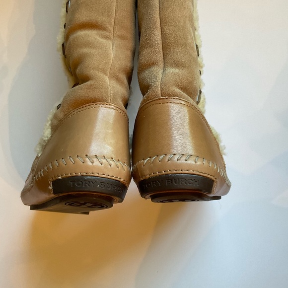 TORY BURCH embellished, Jewel shearling, tall boots/moccasin size 10 - Picture 3 of 5